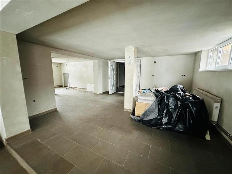 Hotel/Pensiune, de 955 mp, în Arieșeni