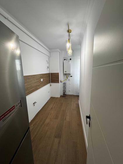 Apartament cu 3 camere semidecomandat în Lunca Cetățuii