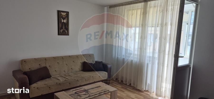 Apartament cu 2 camere decomandat, mobilat în Central