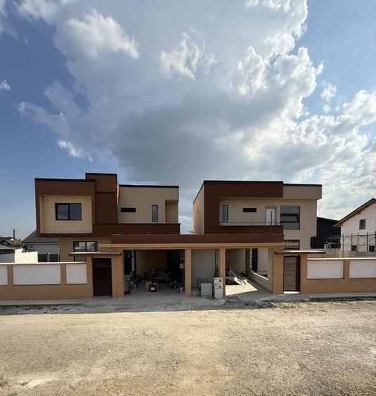 Casă cu 4 camere în Valu lui Traian