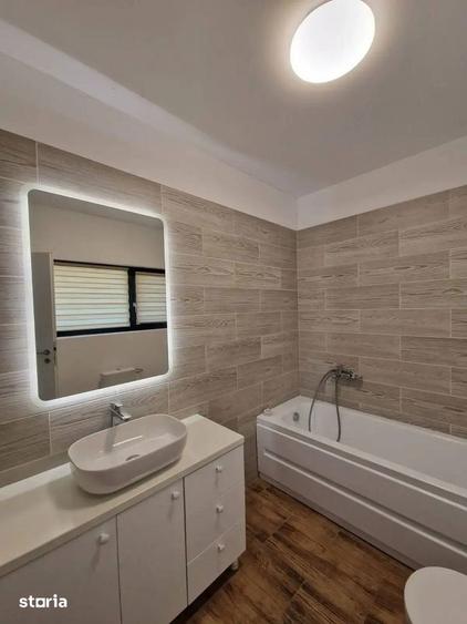 Casă cu 3 camere cu Canalizare în Tunari