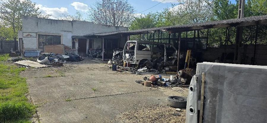 Casă cu 2 camere cu Teren 600 Mp în Elisabetin