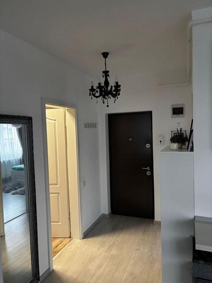 Apartament cu 2 camere decomandat în Florești