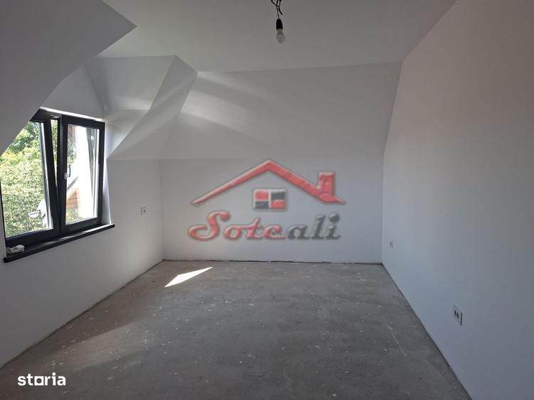 Casă cu 4 camere în Ghioșești