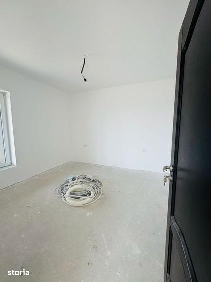 Casă cu 4 camere cu Teren 500 Mp în Sântandrei