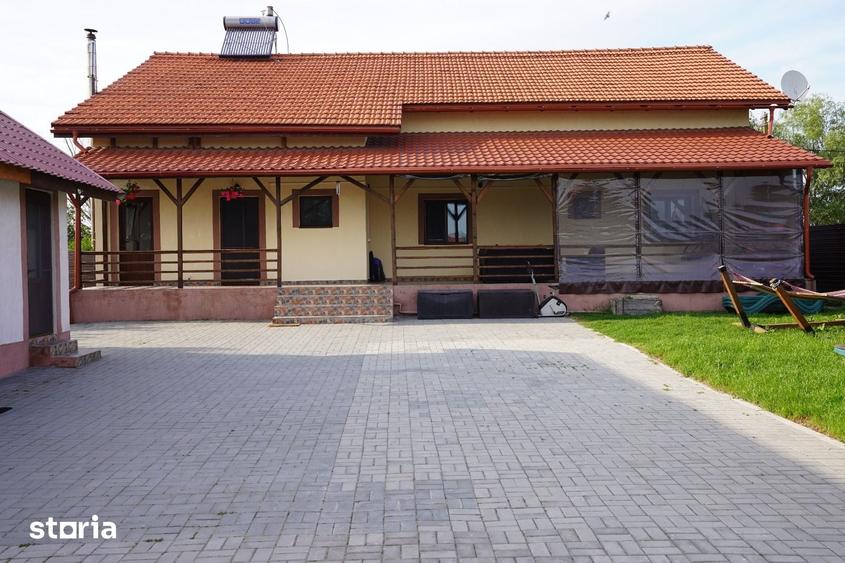 Casă cu 4 camere cu Teren 1000 Mp în Crișan