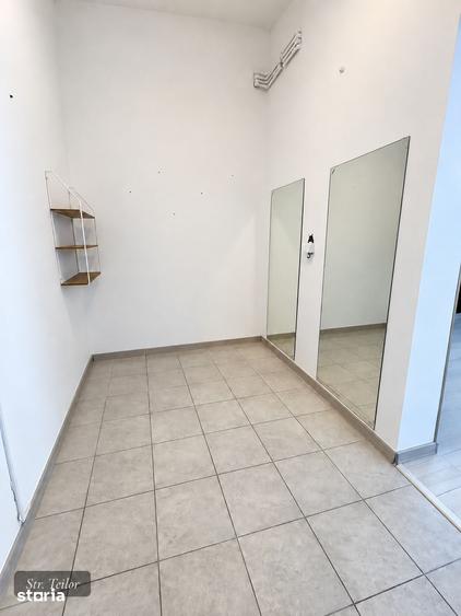 Spațiu comercial, de 90 mp, în Central