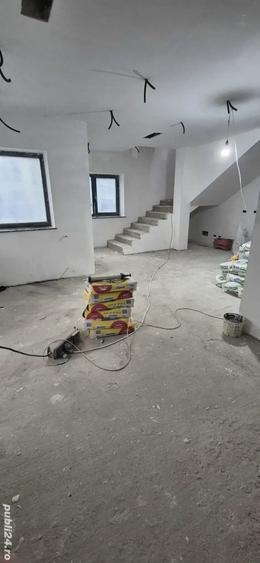 Spațiu comercial, de 280 mp, în Central