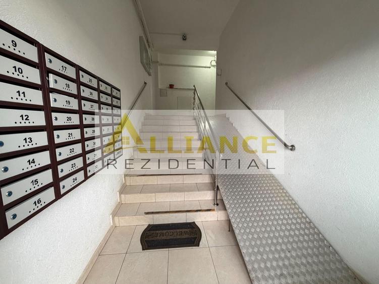 Apartament cu 2 camere decomandat în Vest