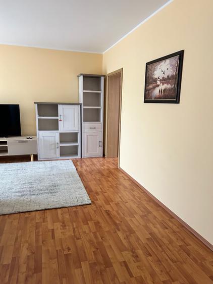 Apartament cu 2 camere decomandat în Exterior Vest