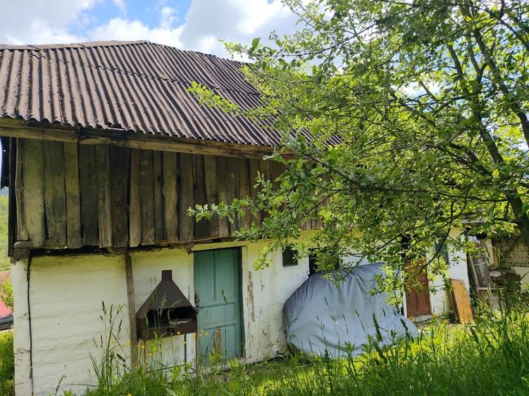 Casă cu 4 camere cu Teren 455 Mp în Central