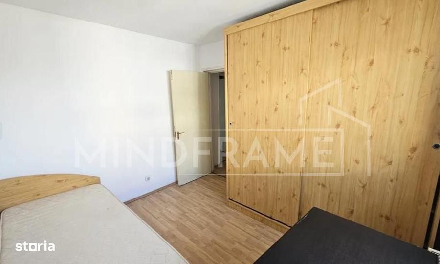 Apartament cu 3 camere în Tineretului