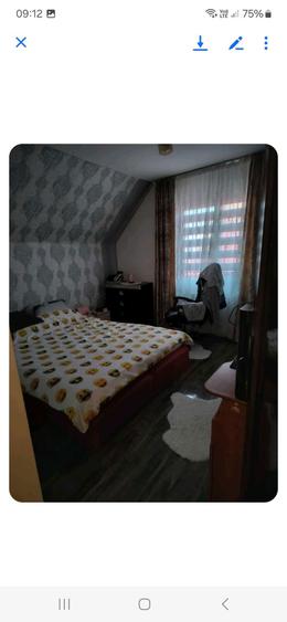 Casă cu 2 camere în Central