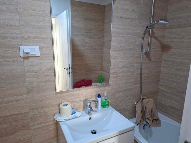 Apartament cu 3 camere decomandat, mobilat în Aviației