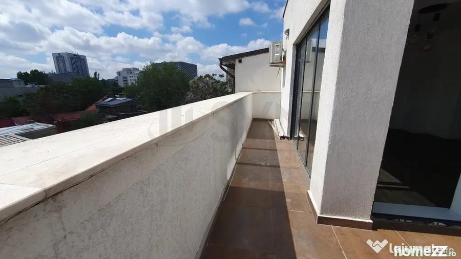 Apartament cu 2 camere decomandat în Polonă