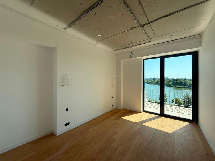 Apartament cu 2 camere semidecomandat în Colentina