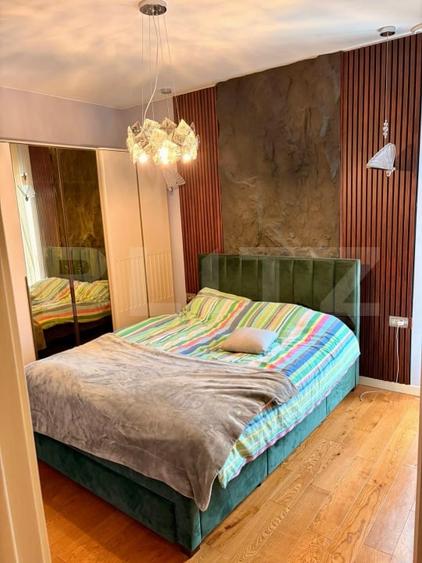 Penthouse cu 3 camere semidecomandat, mobilat în Gruia