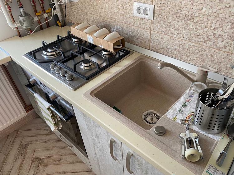 Apartament cu 2 camere semidecomandat în Micro 8
