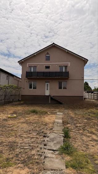 Casă cu 4 camere cu Teren 1115 Mp în Bariera Vâlcii