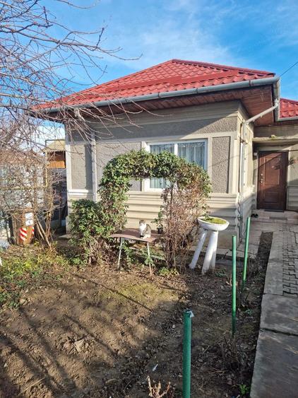 Casă cu 4 camere cu Teren 915 Mp în Ciorani