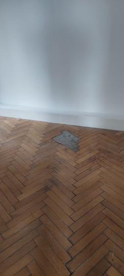Apartament cu 3 camere semidecomandat în Centrul Istoric