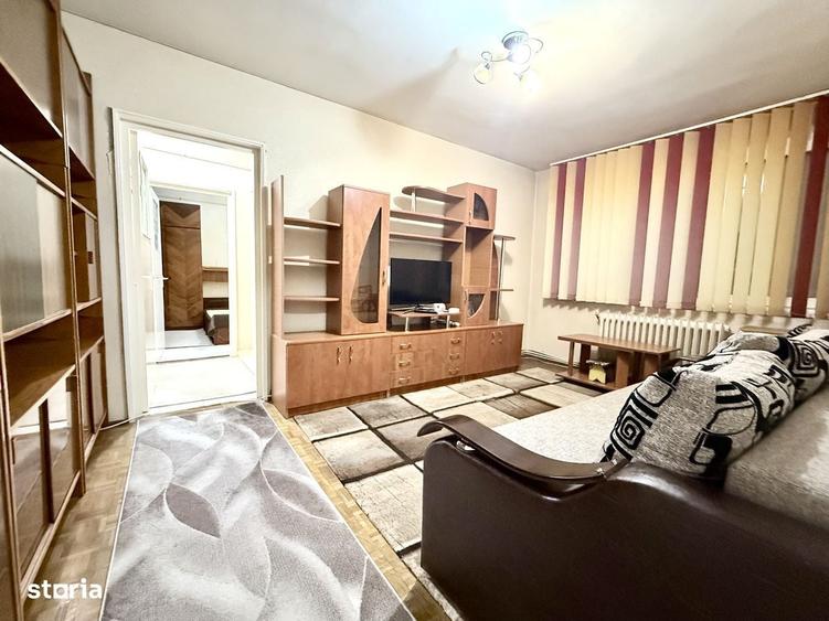 Apartament cu 3 camere semidecomandat în Hipodrom