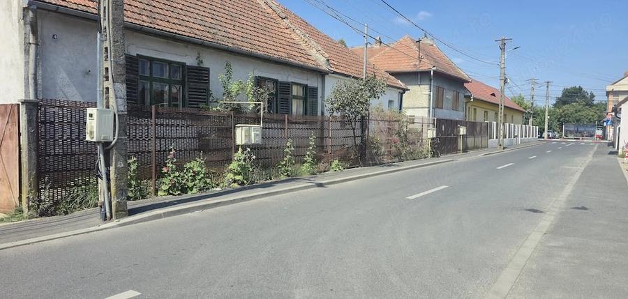 Casă cu 4 camere cu Teren 299 Mp în Lazaret