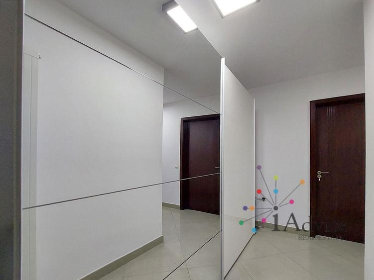 Apartament cu 4 camere decomandat în Brașovul Vechi