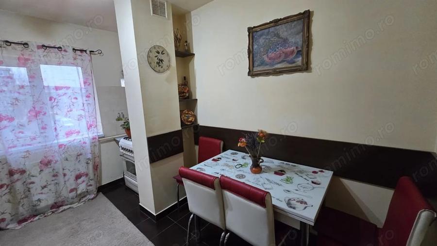 Apartament cu 3 camere decomandat în Alfa