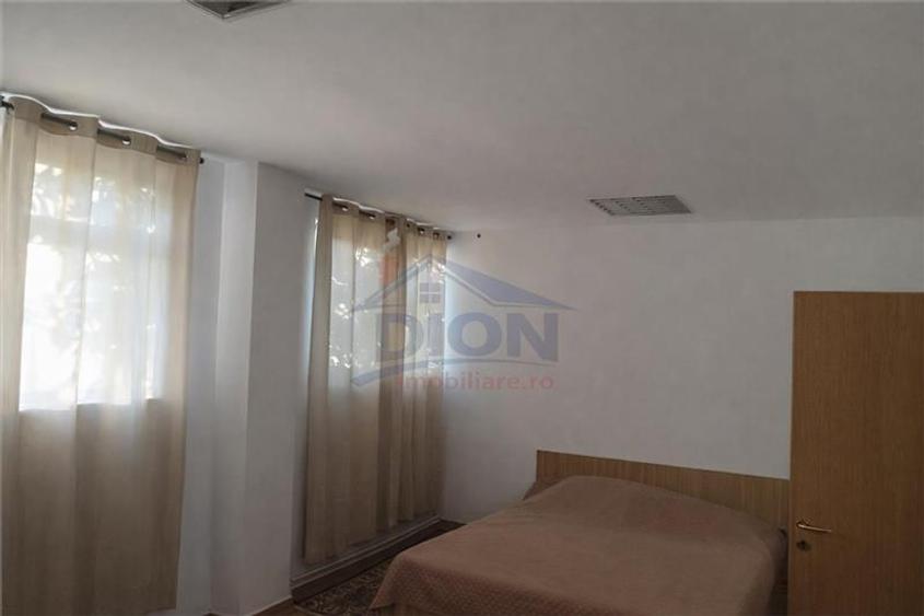 Birou, de 170 mp, în Vitan