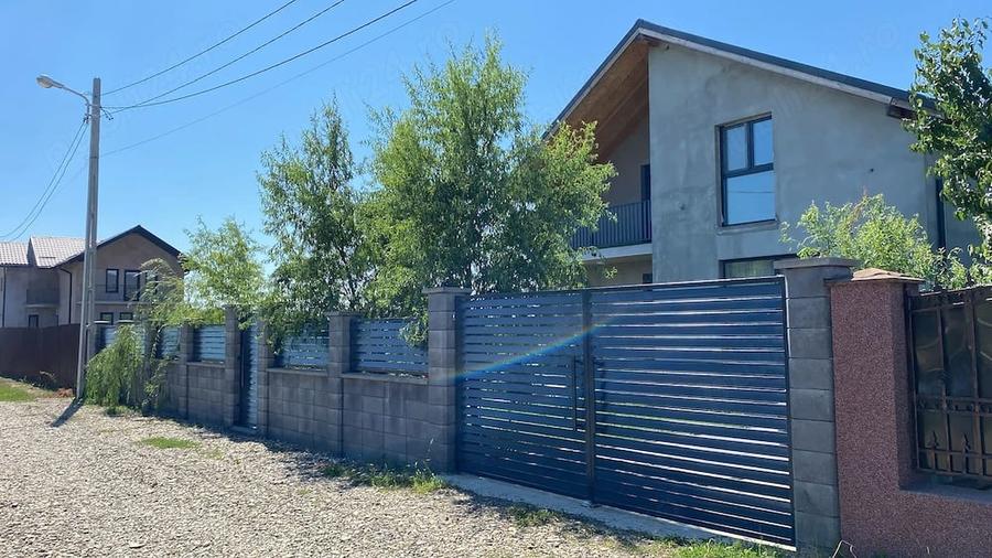 Vand casa P+1E, + 1 lot teren pentru construc?ie. Total teren 1000 mp. - 1