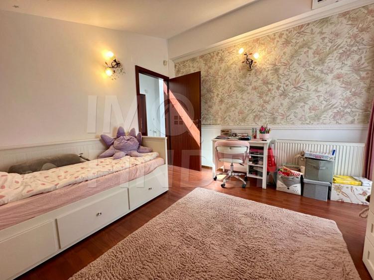 Duplex cu 4 camere cu Canalizare în Bună Ziua