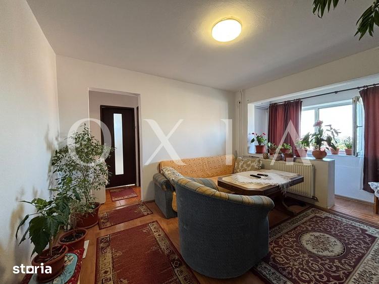 Apartament cu 3 camere semidecomandat în Circumvalațiunii