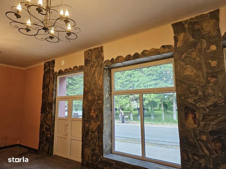 Spațiu comercial, de 224 mp, în Central