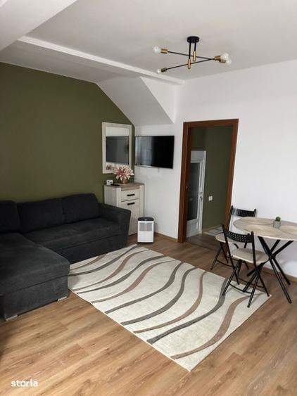 Apartament cu 2 camere semidecomandat în Cetății