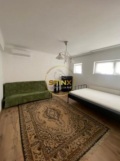 Garsonieră decomandată în P-ța Romană