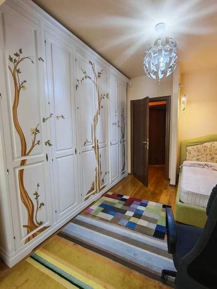 Apartament cu 4 camere decomandat, mobilat în Unirii