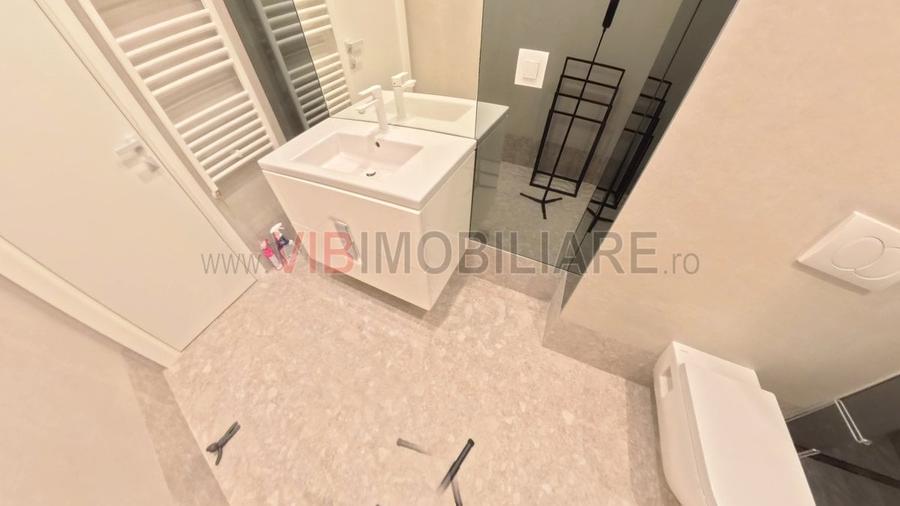 Apartament cu 3 camere semidecomandat, mobilat în Sisești