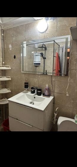 Inchiriez ap cu 3 camere la parter - 5