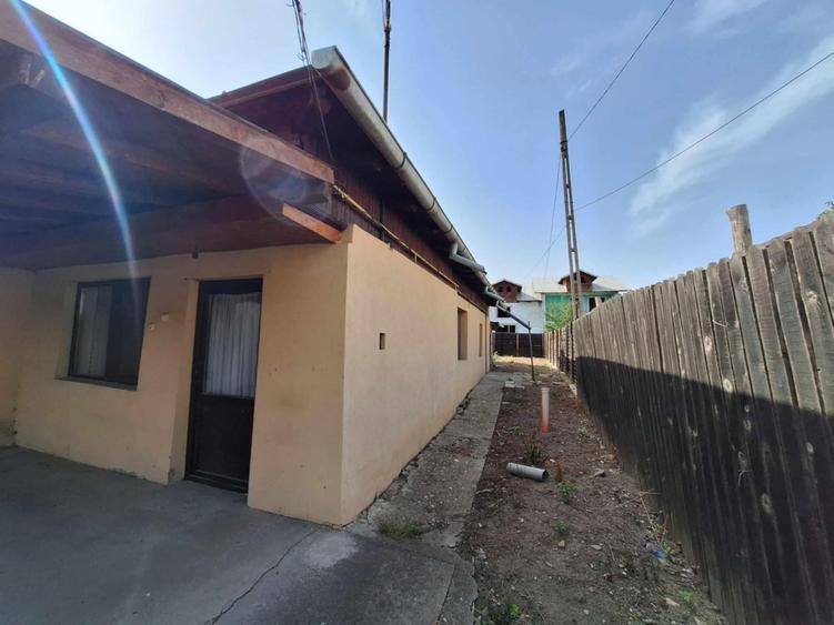 Casă cu 4 camere în Central