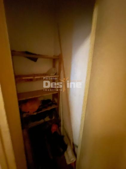 Apartament cu 3 camere semidecomandat în Giulești