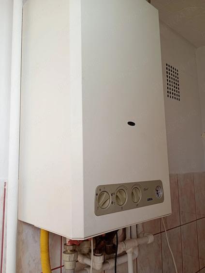 Apartament cu 2 camere semidecomandat în Cantemir