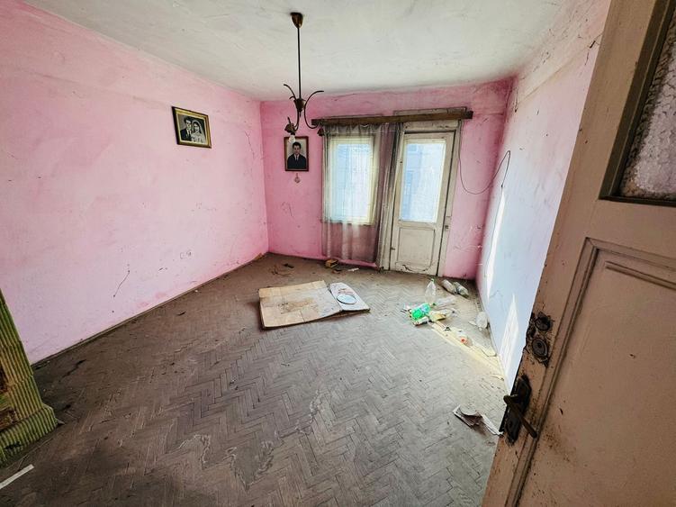 Apartament cu 4 camere în Ultracentral