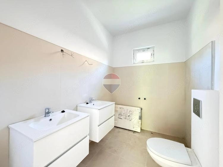 Casă cu 4 camere cu Teren 500 Mp în Vitrometan