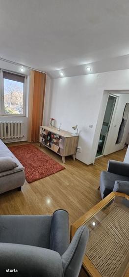 Apartament cu 2 camere semidecomandat în Tomis III