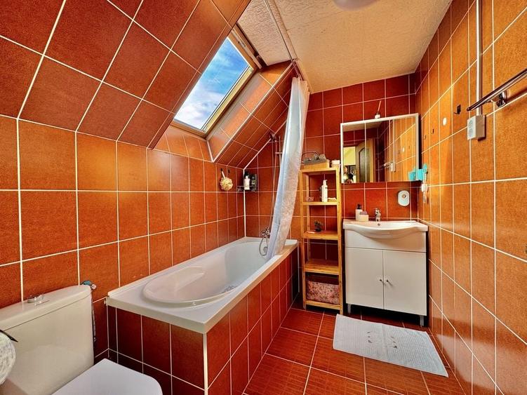 Casă cu 3 camere cu Teren 60 Mp în Lazaret