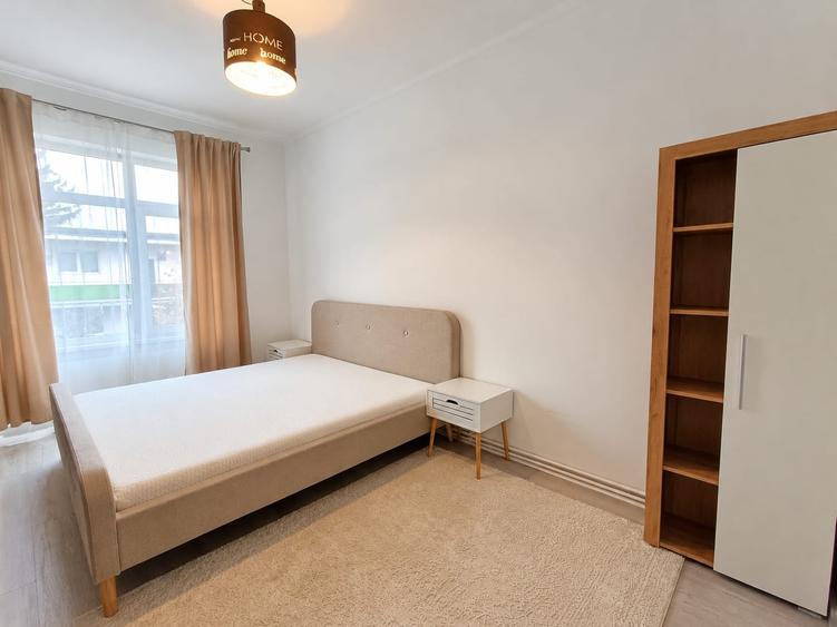 Apartament cu 2 camere decomandat în Centrul Civic