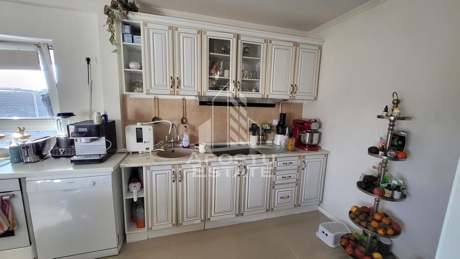 Duplex cu 6 camere cu Teren 350 Mp în Ghiroda