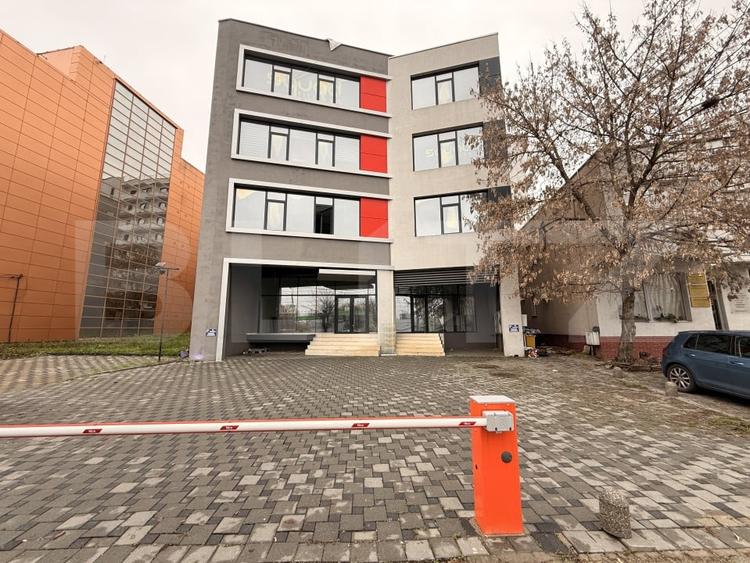 Spațiu comercial, de 156 mp, în Calea Severinului