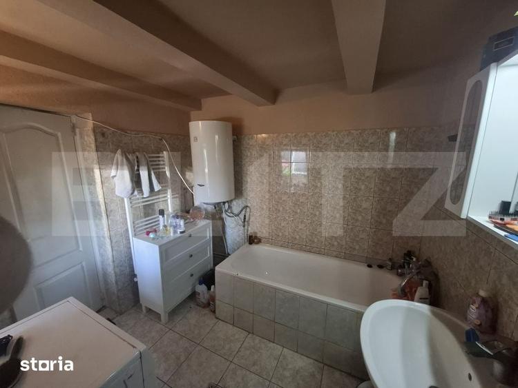 Casă cu 3 camere cu Teren 1561 Mp în Lazuri